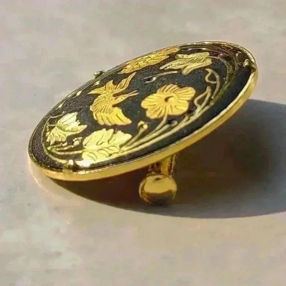 Vintage Damascene  brooches gold tone with black background gold flower and bird - Picture 8 of 17
